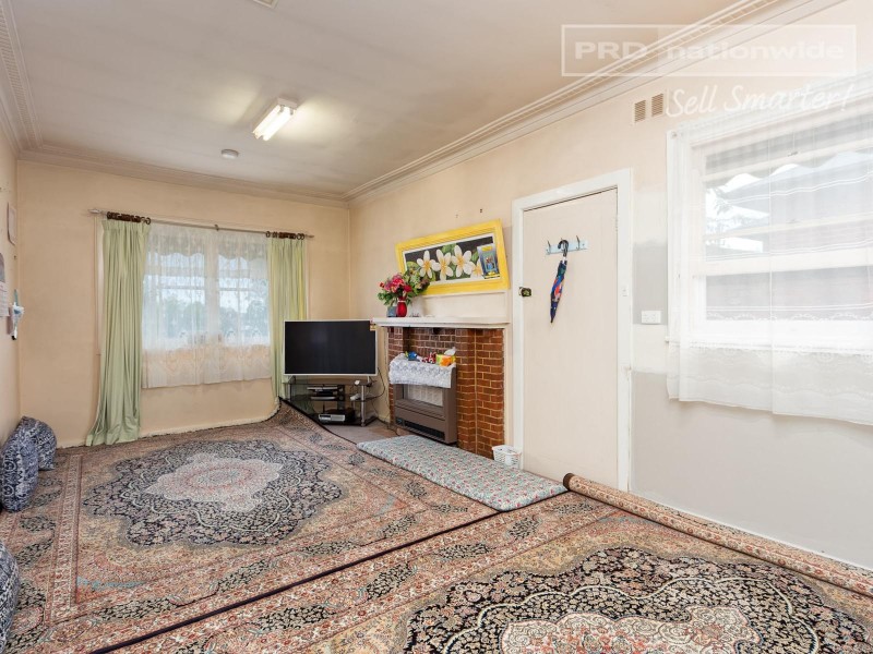 33 Mitchelmore Street, Turvey Park NSW 2650
