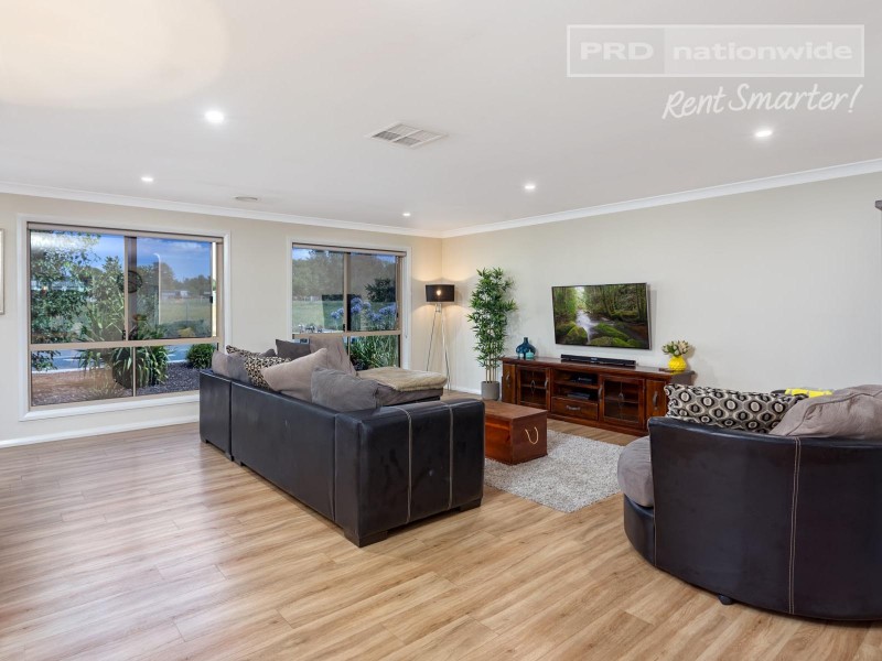 4/6 Trumper Street, Boorooma NSW 2650