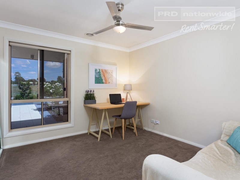 4/6 Trumper Street, Boorooma NSW 2650