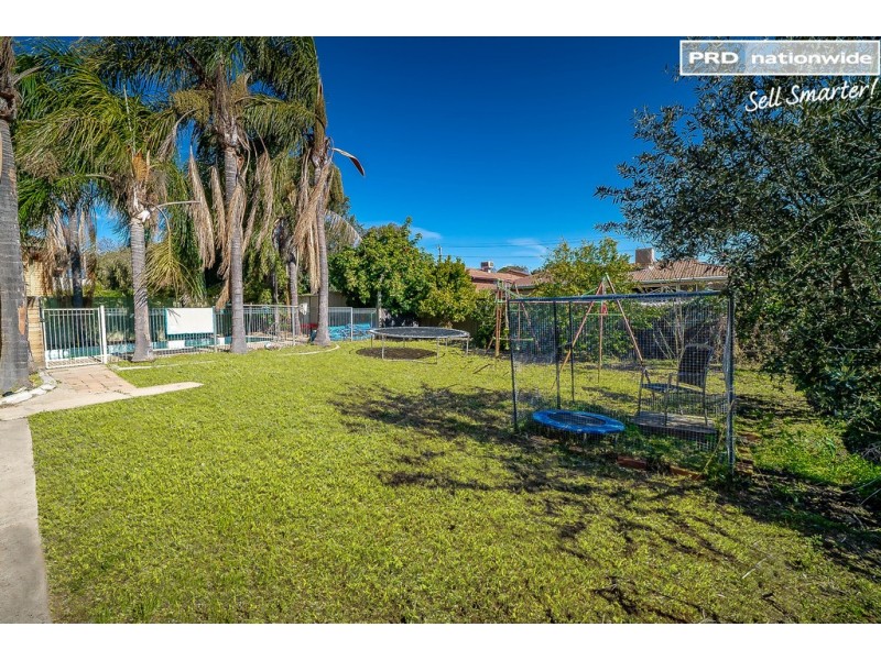 24 Truman Avenue, Tolland NSW 2650