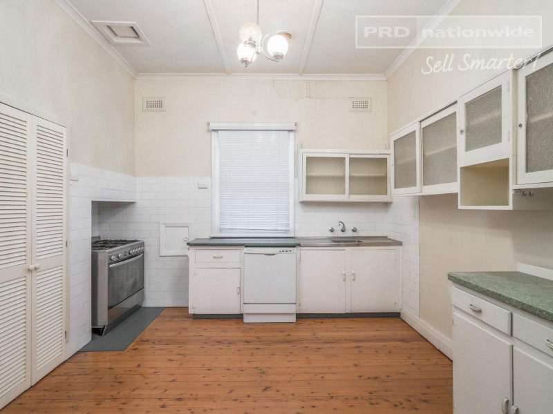 47 Brookong Avenue, Wagga Wagga NSW 2650