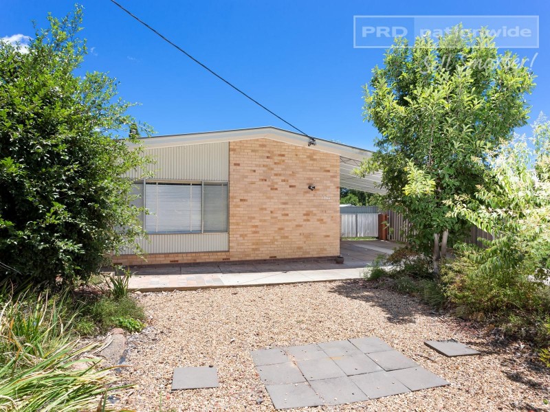 106B Macleay Street, Turvey Park NSW 2650