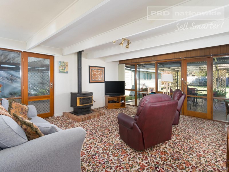 18 Ilex Street, Lake Albert NSW 2650