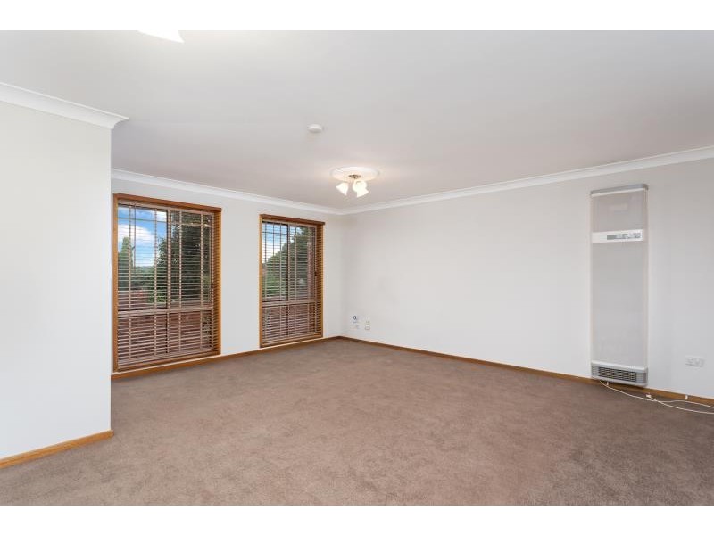 131 Undurra Drive, Glenfield Park NSW 2650