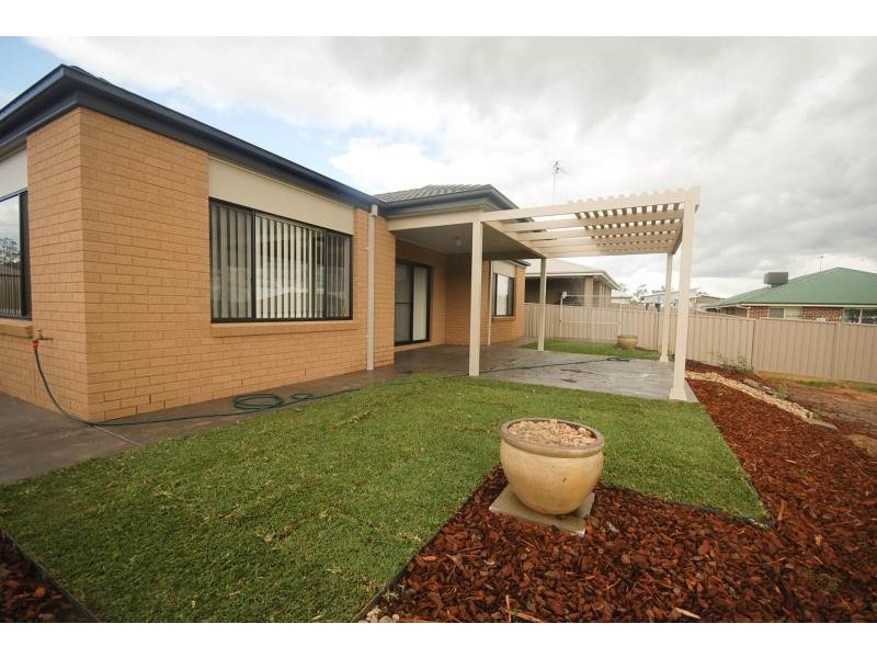 36 Flack Crescent, Boorooma NSW 2650 Floorplan