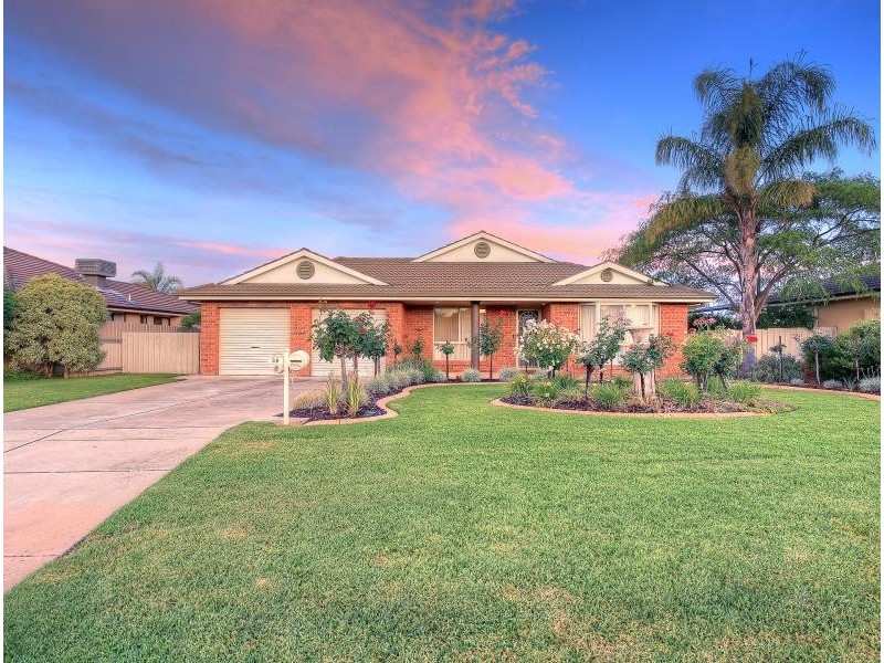 38 Kimba Drive, Glenfield Park NSW 2650