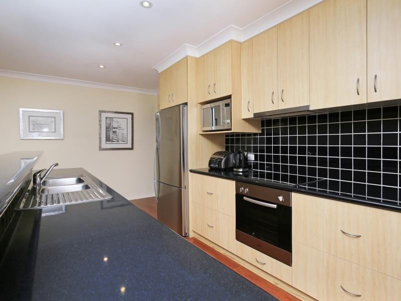 38 Kimba Drive, Glenfield Park NSW 2650