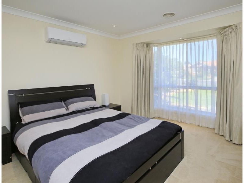 38 Kimba Drive, Glenfield Park NSW 2650