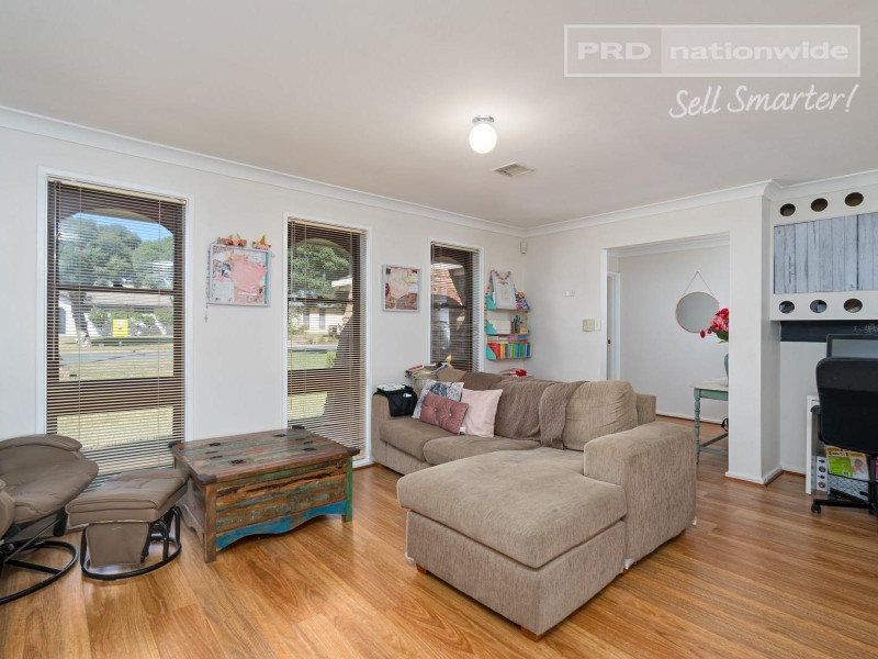 6 Crisp Drive, Flowerdale NSW 2650