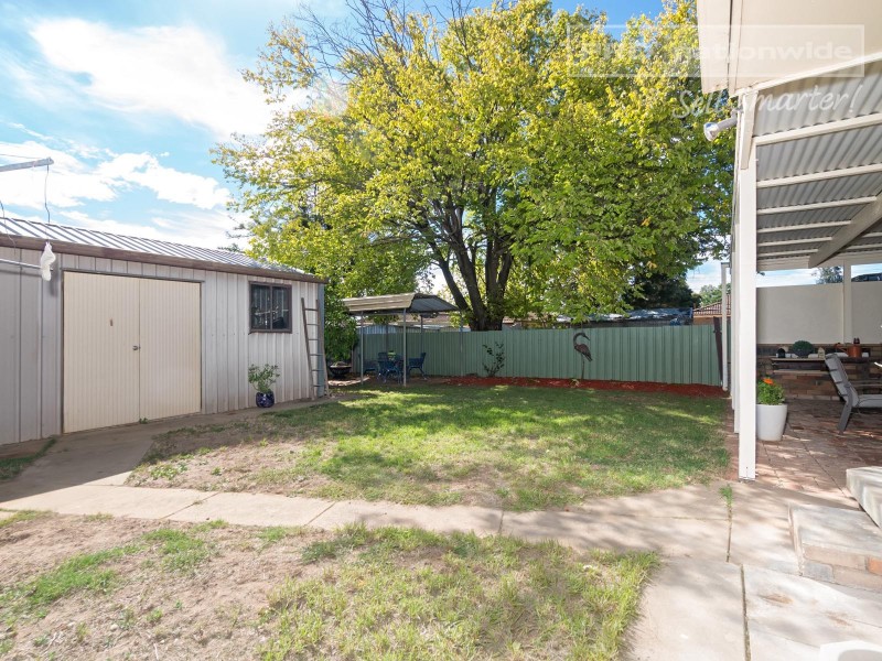 6 Crisp Drive, Flowerdale NSW 2650