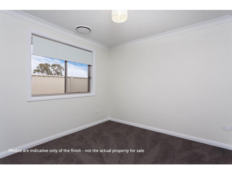 2/16 Rainbow Drive, Estella NSW 2650