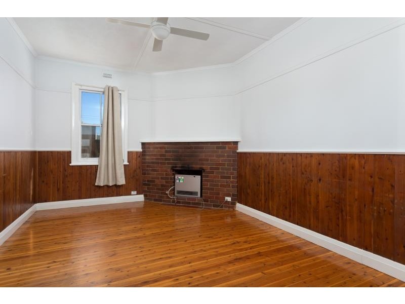 26 Flinders Street, Turvey Park NSW 2650