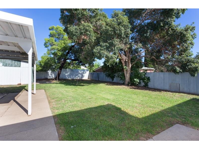 26 Flinders Street, Turvey Park NSW 2650