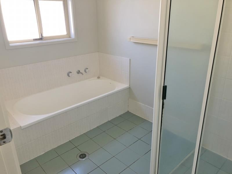 3/8 Japonica Place, Forest Hill NSW 2651