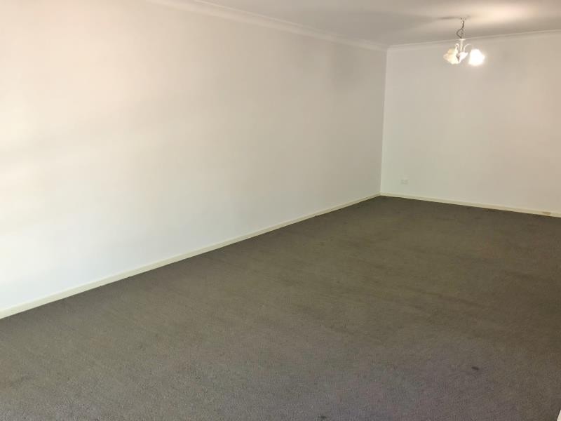 3/8 Japonica Place, Forest Hill NSW 2651