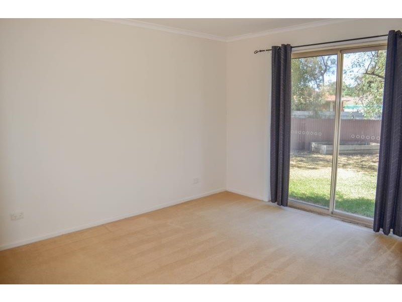 7 Matheson Place, Estella NSW 2650