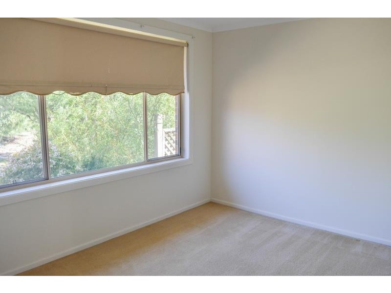 7 Matheson Place, Estella NSW 2650