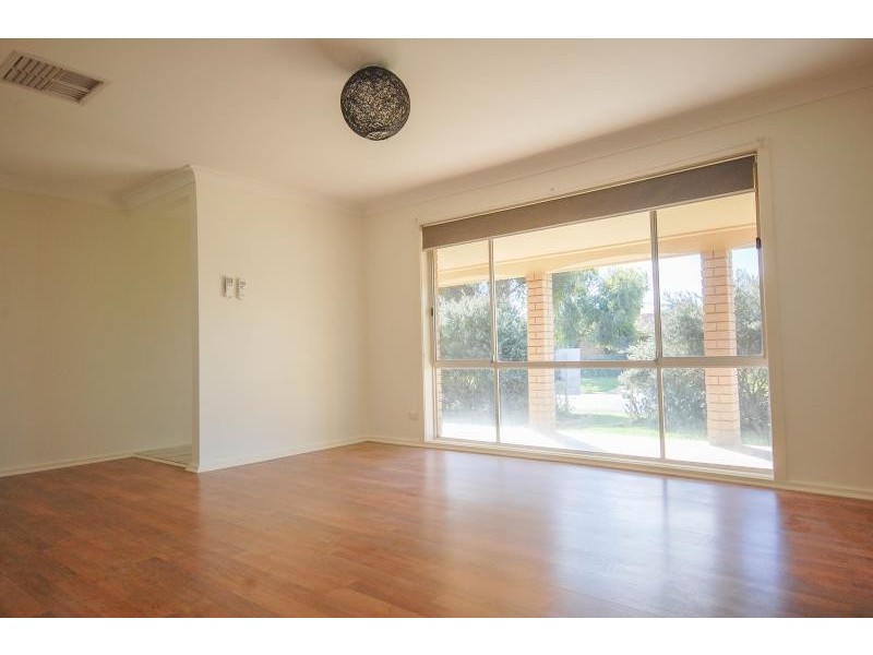 1 Hurd Street, Ashmont NSW 2650