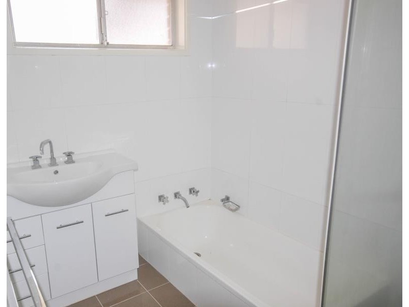 1 Hurd Street, Ashmont NSW 2650