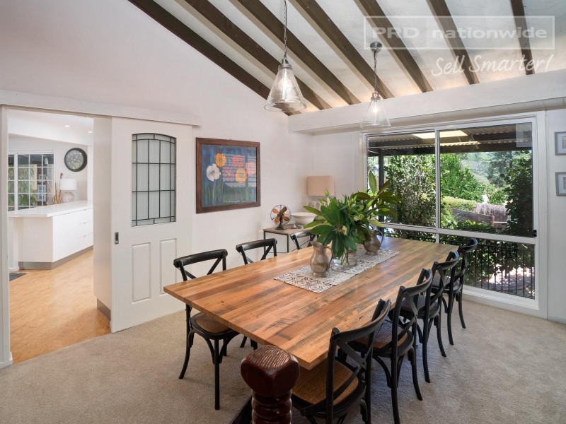 6 Poplar Road, Lake Albert NSW 2650