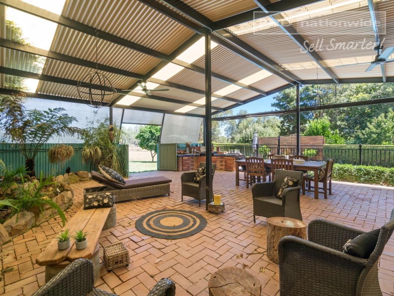 6 Poplar Road, Lake Albert NSW 2650