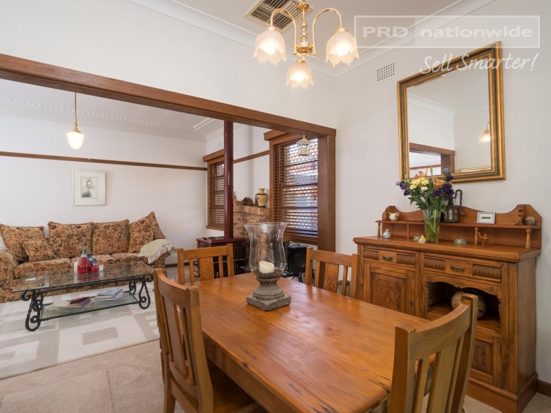 4 Heath Street, Turvey Park NSW 2650