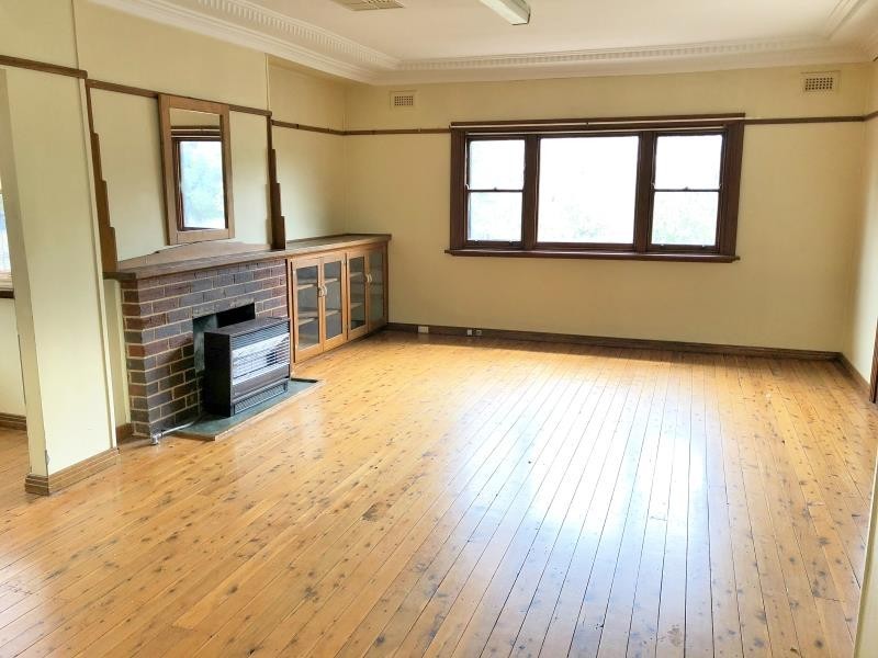 14 Blamey Street, Turvey Park NSW 2650