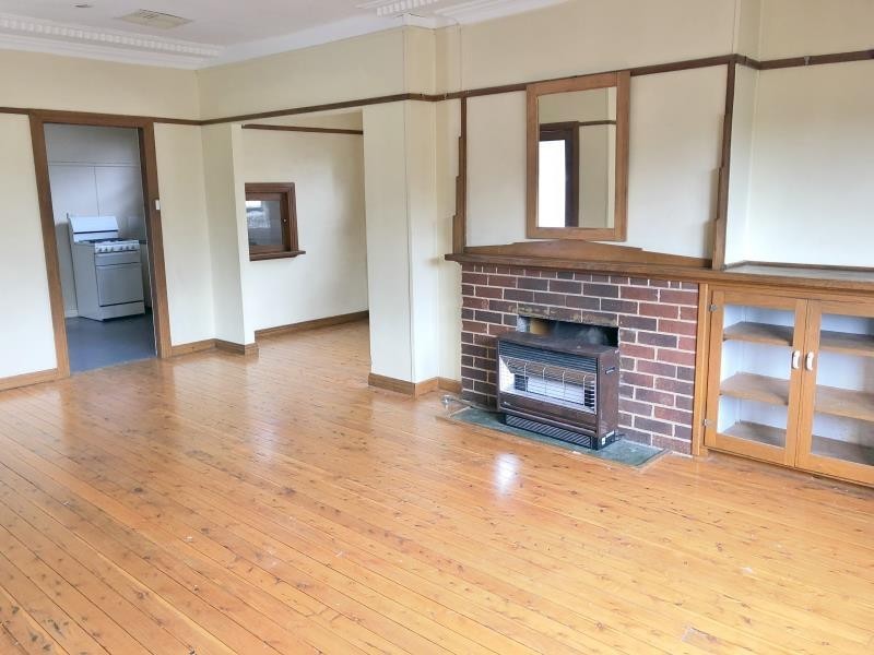 14 Blamey Street, Turvey Park NSW 2650