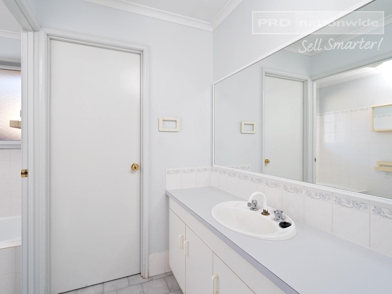 6 Hurd Street, Ashmont NSW 2650