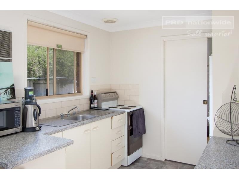 18A Gunn Drive, Estella NSW 2650