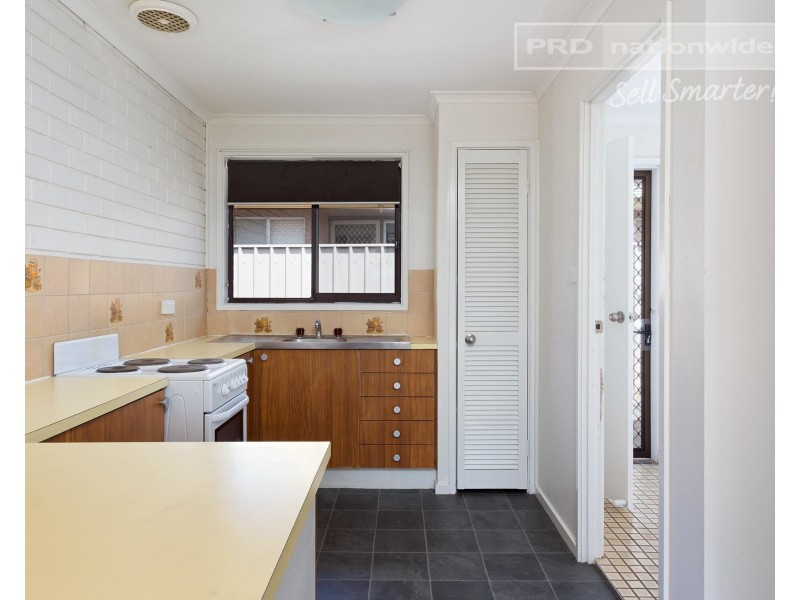 4/16 Bulolo Street, Ashmont NSW 2650