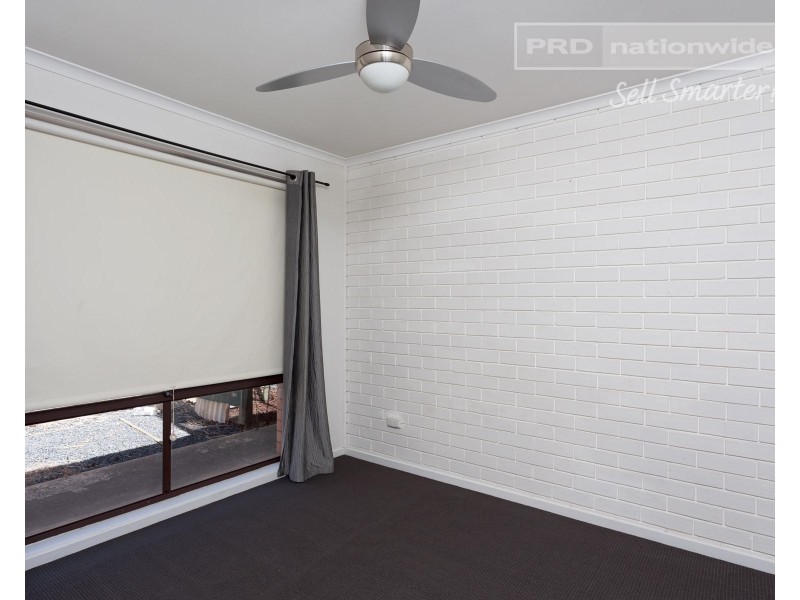 4/16 Bulolo Street, Ashmont NSW 2650