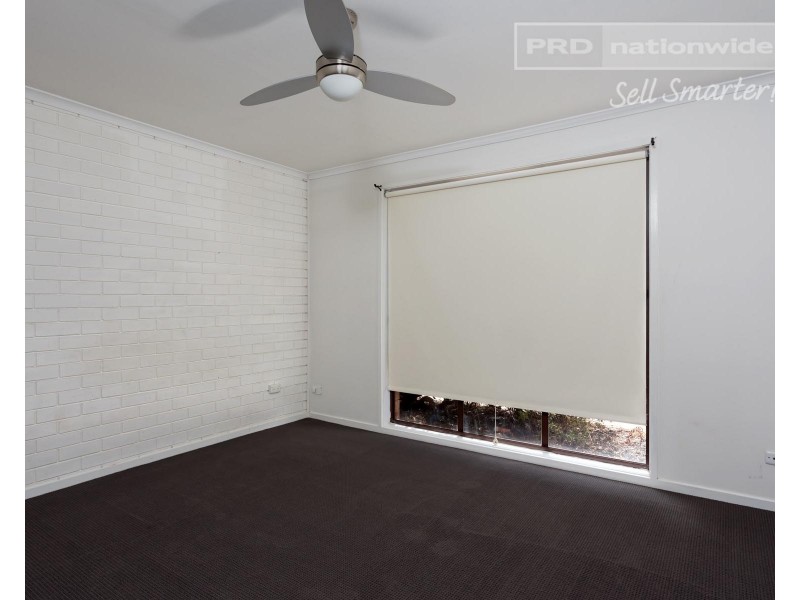 4/16 Bulolo Street, Ashmont NSW 2650