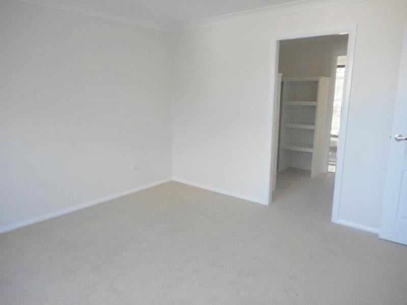 14 St Pauls Place, Estella NSW 2650