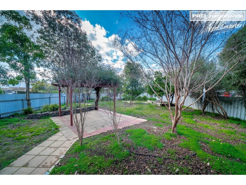 99 Bolger Avenue, Mount Austin NSW 2650