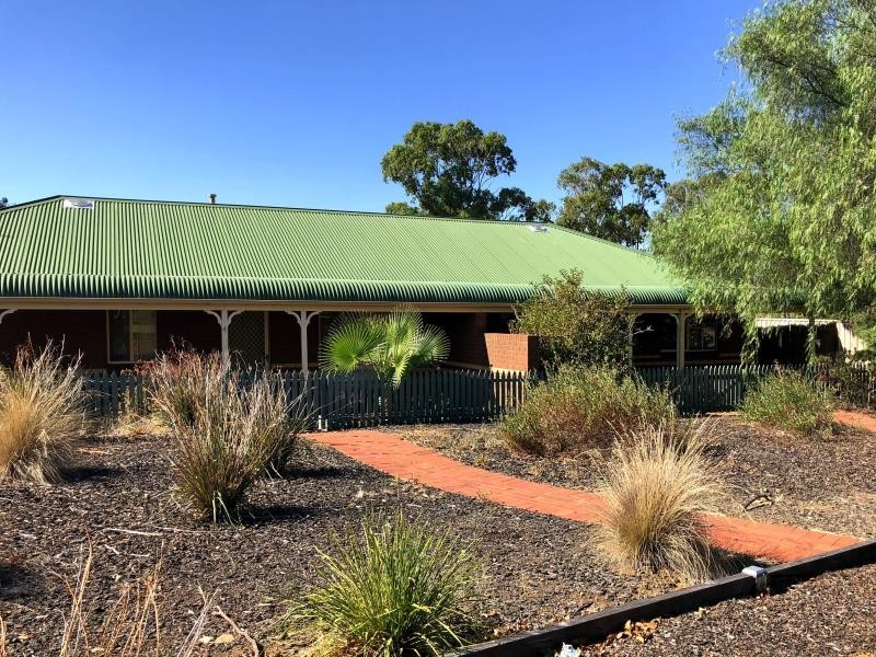 2/8 Japonica Place, Forest Hill NSW 2651