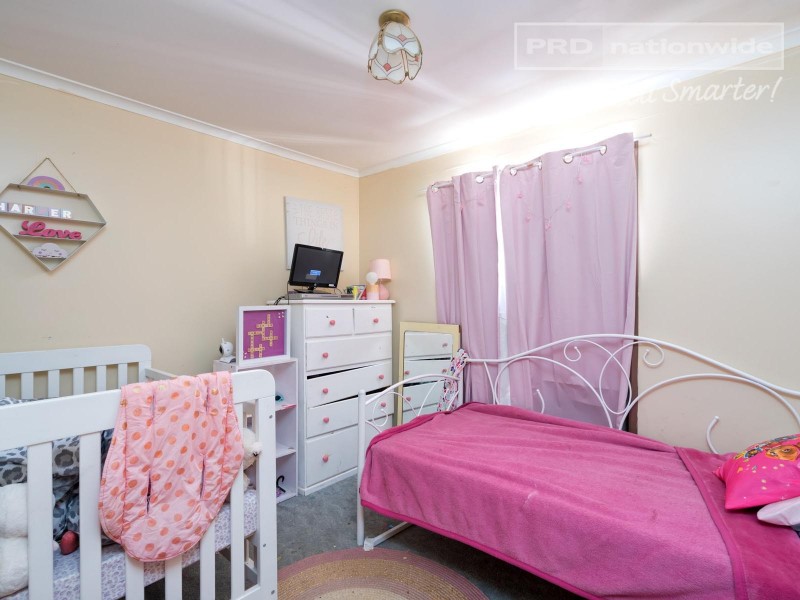 70 Elizabeth Avenue, Forest Hill NSW 2651