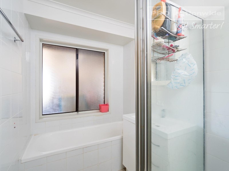 70 Elizabeth Avenue, Forest Hill NSW 2651