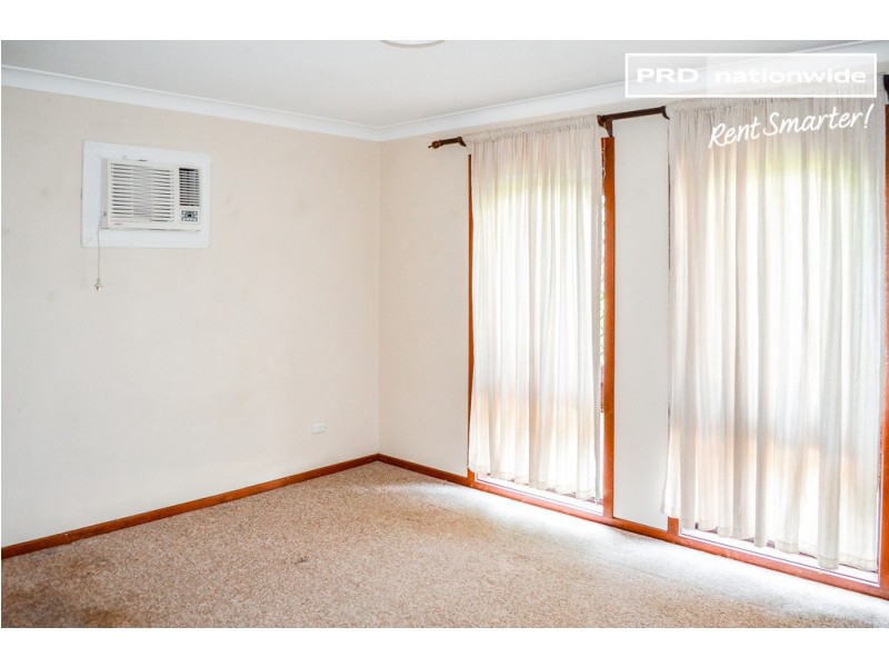 3 Melkin Avenue, Glenfield Park NSW 2650