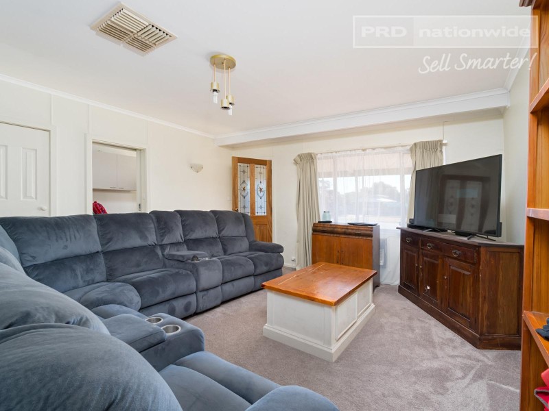 10 Ferrier Street, Lockhart NSW 2656