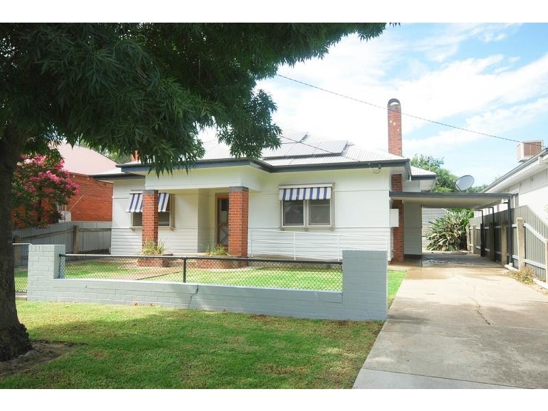 6 Rhoda Ave, Wagga Wagga NSW 2650