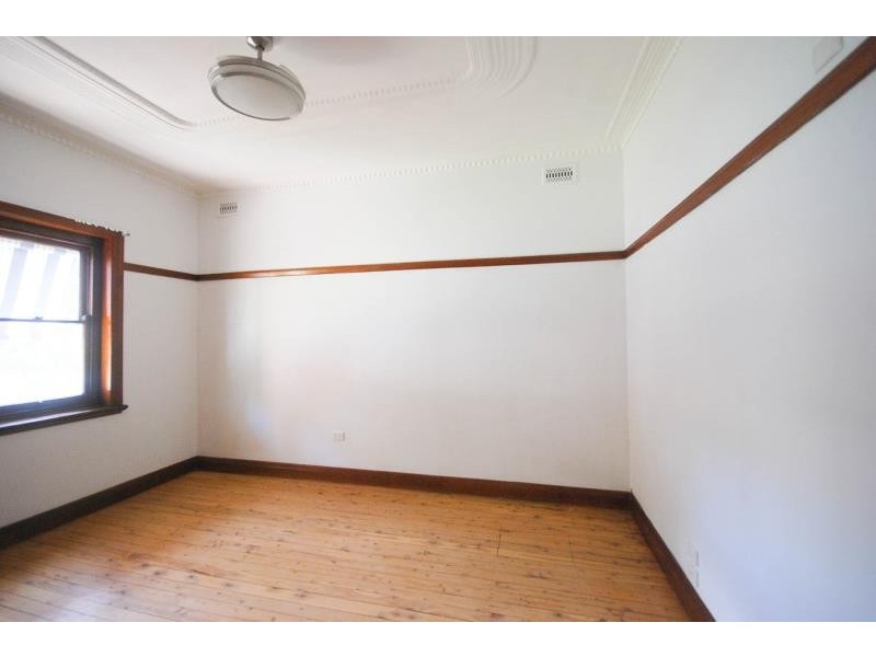 6 Rhoda Ave, Wagga Wagga NSW 2650