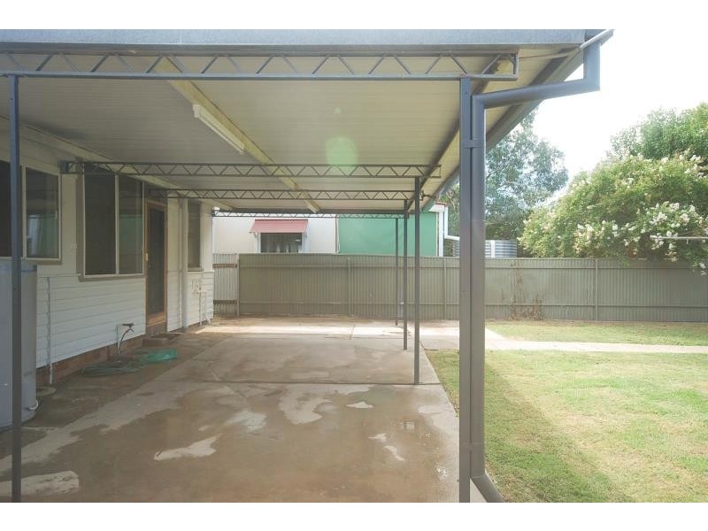 6 Rhoda Ave, Wagga Wagga NSW 2650