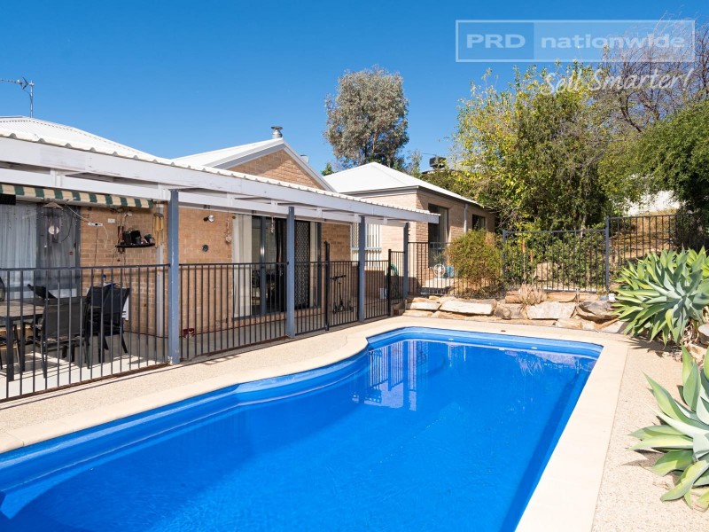 19 Yanko Crescent, Bourkelands NSW 2650
