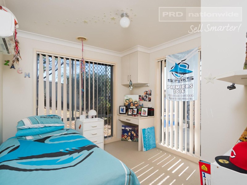 19 Yanko Crescent, Bourkelands NSW 2650