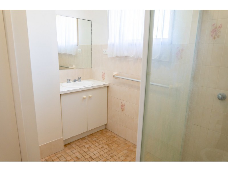 3/36 Kenneally Street, Kooringal NSW 2650