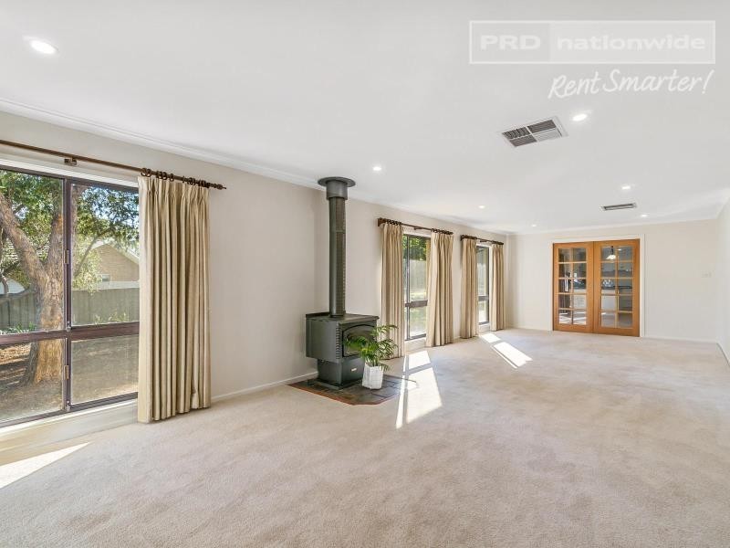 3 Dove Street, Mount Austin NSW 2650