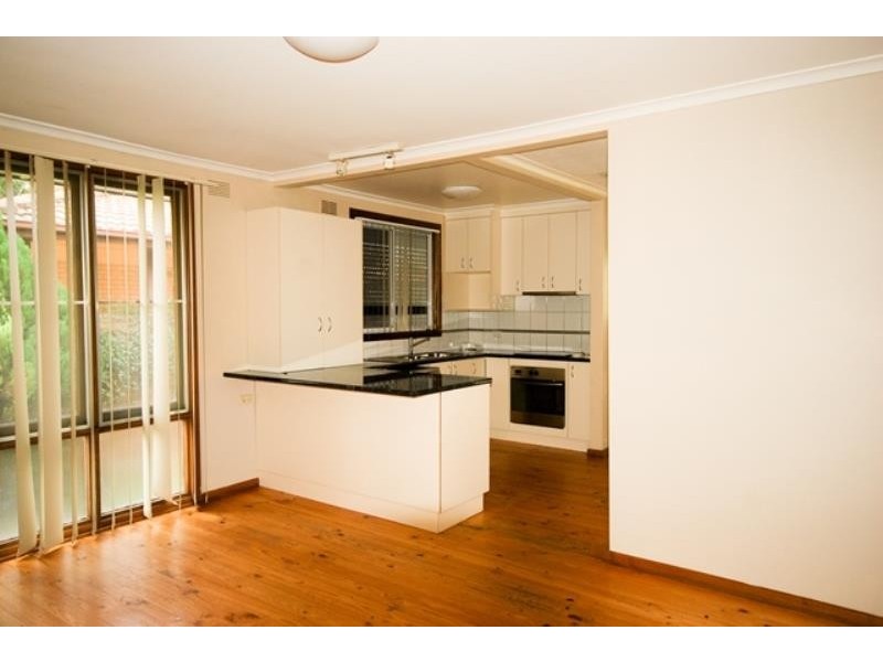 4 Marnock Place, Ashmont NSW 2650