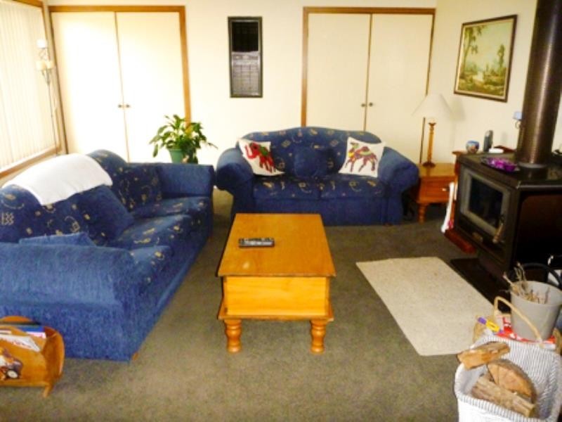 4 Marnock Place, Ashmont NSW 2650