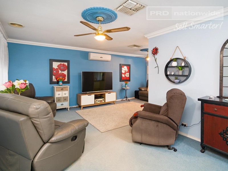 39 Merinda Crescent, Kooringal NSW 2650